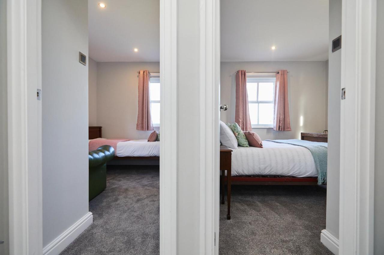 The Lawrence 3* Burnley