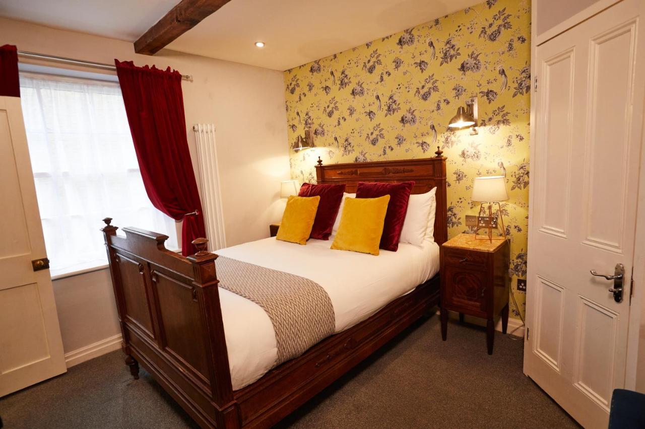 The Lawrence Hotel